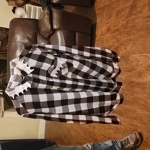 Black & White  Long sleeved top